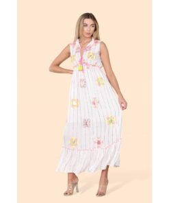 Women's long sleeveless dress with a neckline