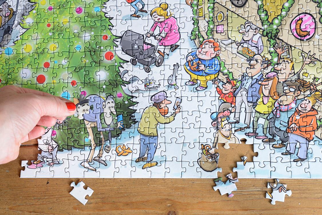 Djigsaw Vu at the Christmas Market 2 x 1000 Jigsaw Puzzles - Image 7